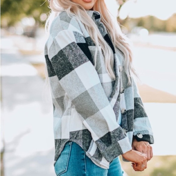 Western Style Plaid Shirt Loose Fit Jacket Shacket Tortoise Button Scoop Hem - Picture 2 of 11
